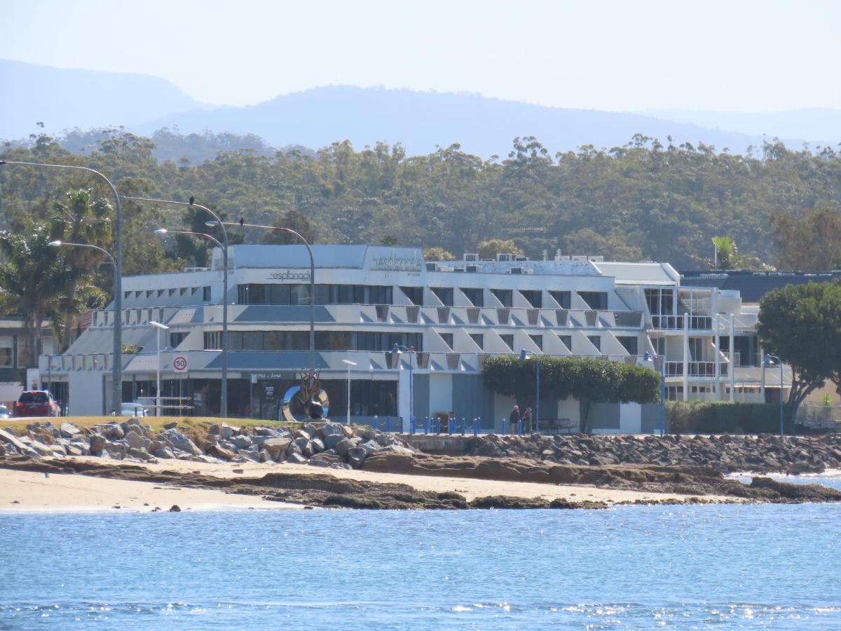 The Esplanade Motel Batemans Bay Bagian luar foto